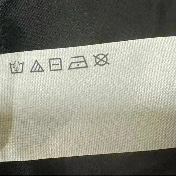 Hollister Woman’s Off the Shoulder Black Lace Top - Picture 10 of 10